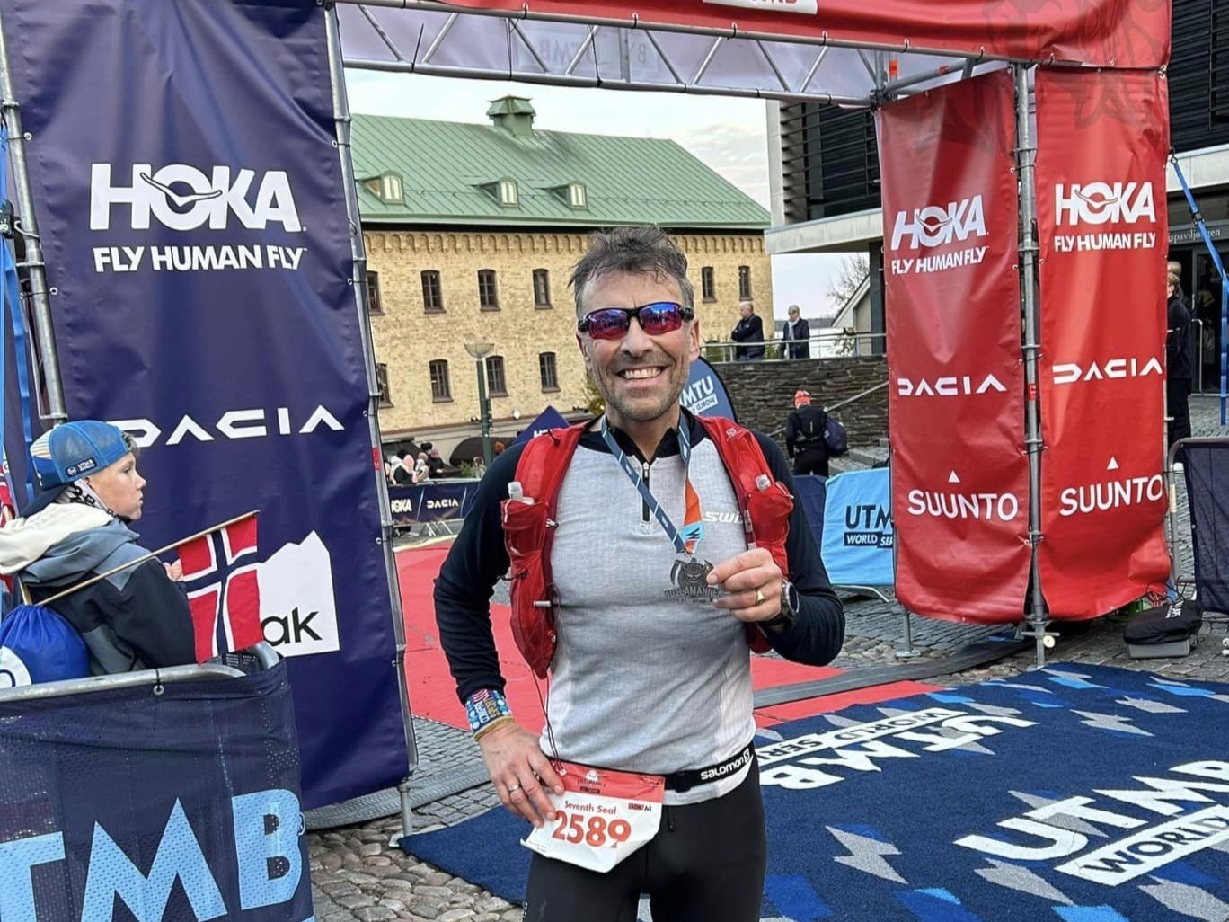 OPPDATERT 6.11: Andreas Skogen på 22. plass i Kullamannen by UTMB 100 miles. 8 fra klubben var med.